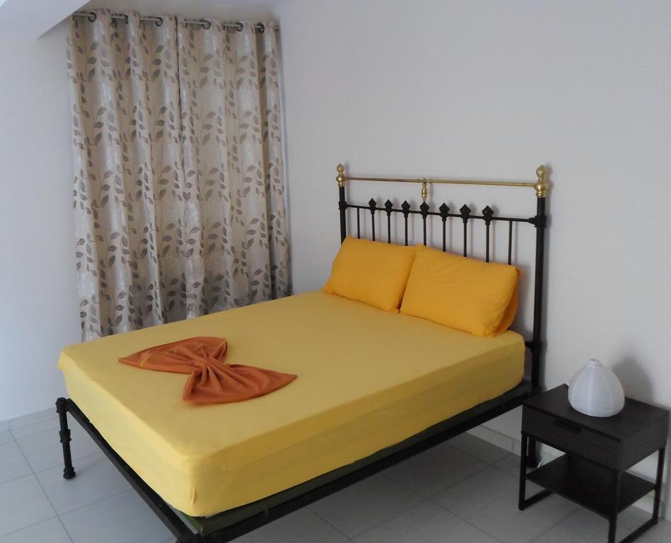 Riviera Rooms Himarë Chambre photo