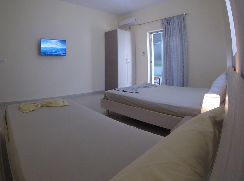 Riviera Rooms Himarë Extérieur photo