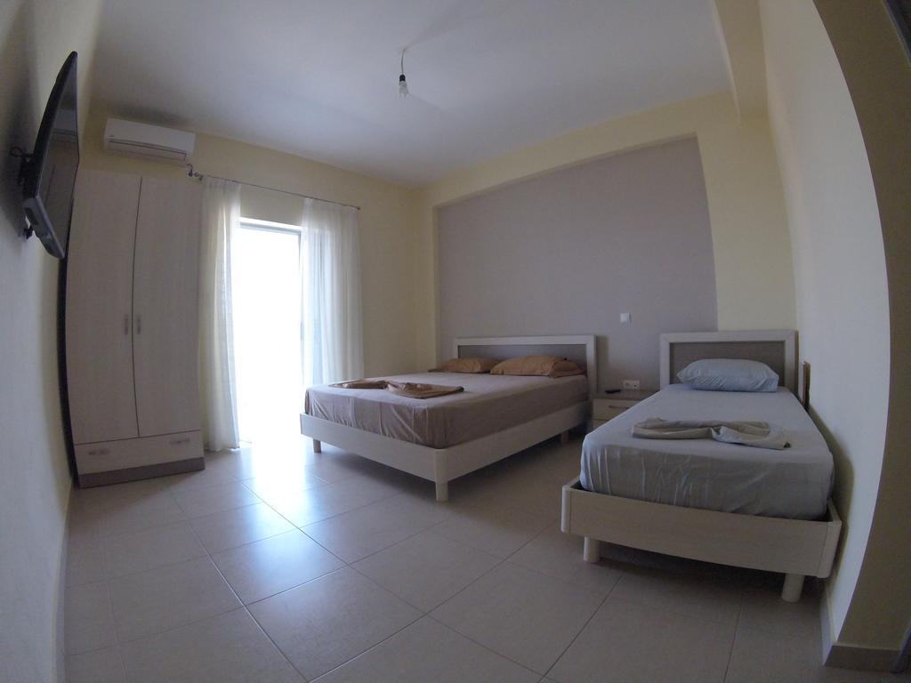 Riviera Rooms Himarë Extérieur photo