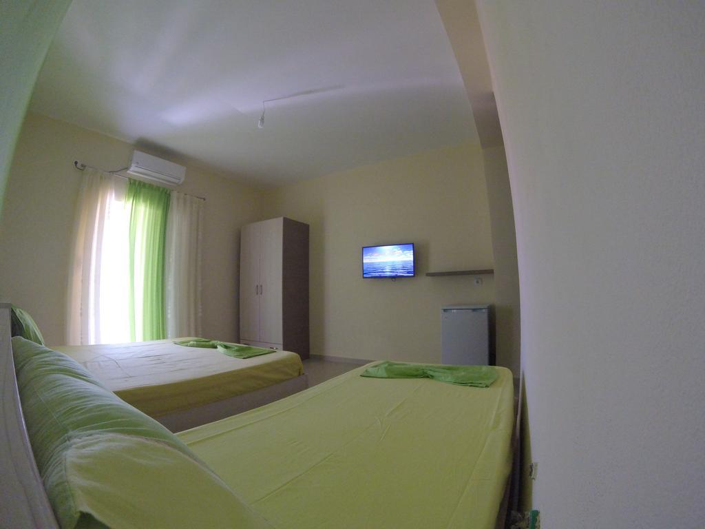 Riviera Rooms Himarë Extérieur photo